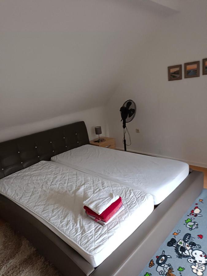 Nette Kuschelige Wohnung ボーフム エクステリア 写真